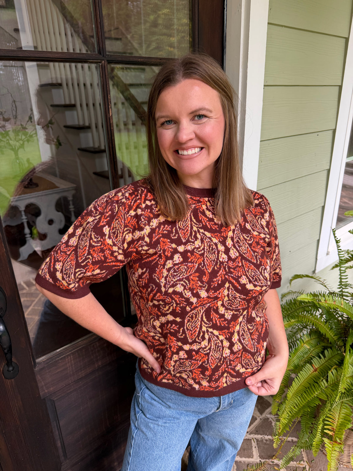 Paisley Pattern Short Sleeve Intarsia Knit Top in Brown Multicolor