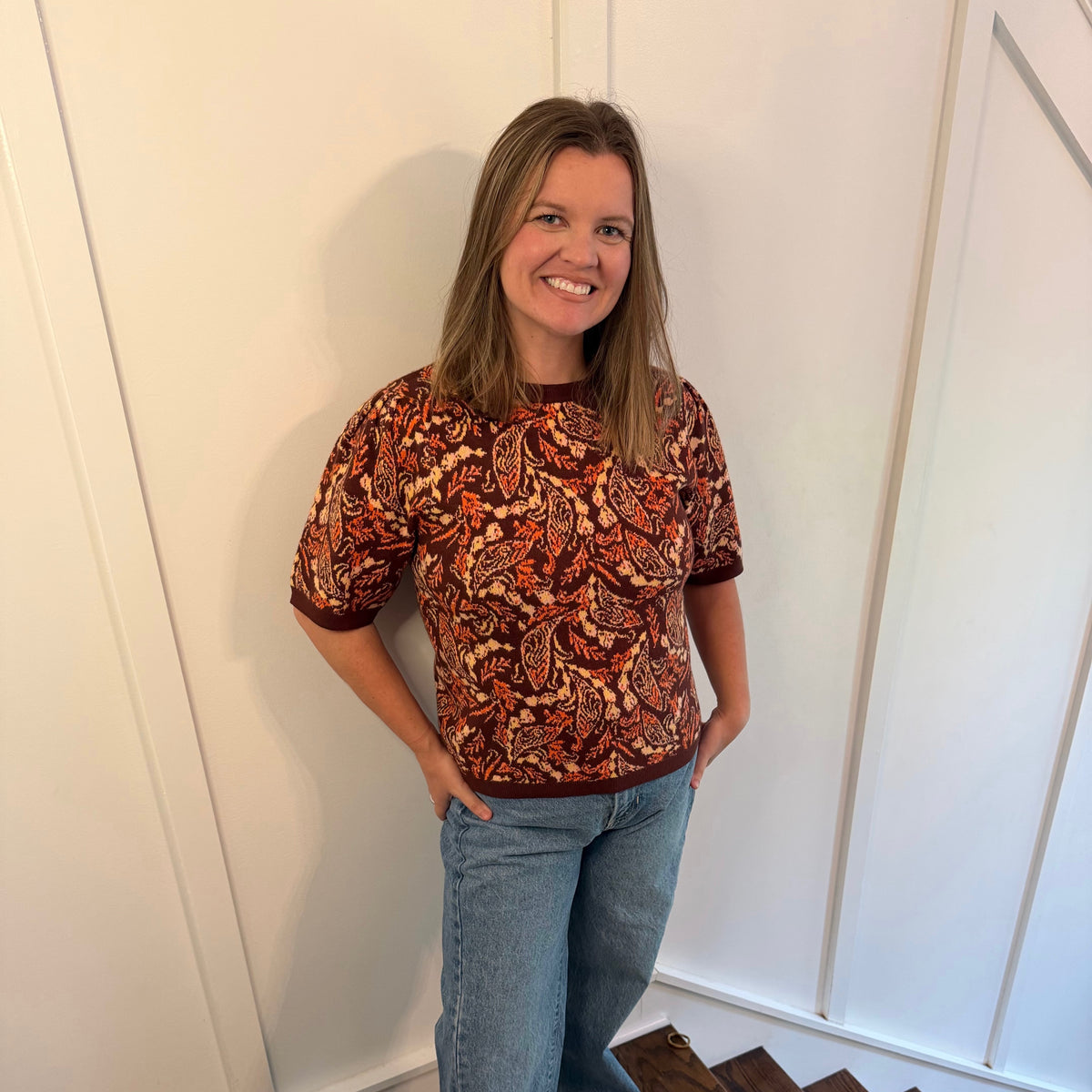 Paisley Pattern Short Sleeve Intarsia Knit Top in Brown Multicolor